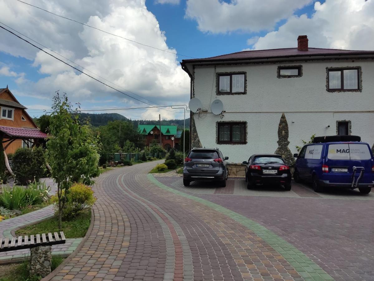 Апартаменти "У Кузьмича" 2 Mykulychyn Bagian luar foto